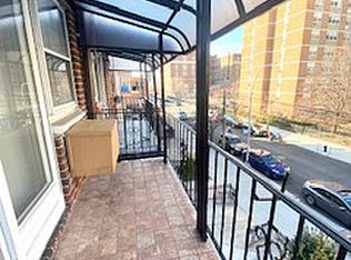 23-22 31st Dr #3, Astoria, NY 11106
