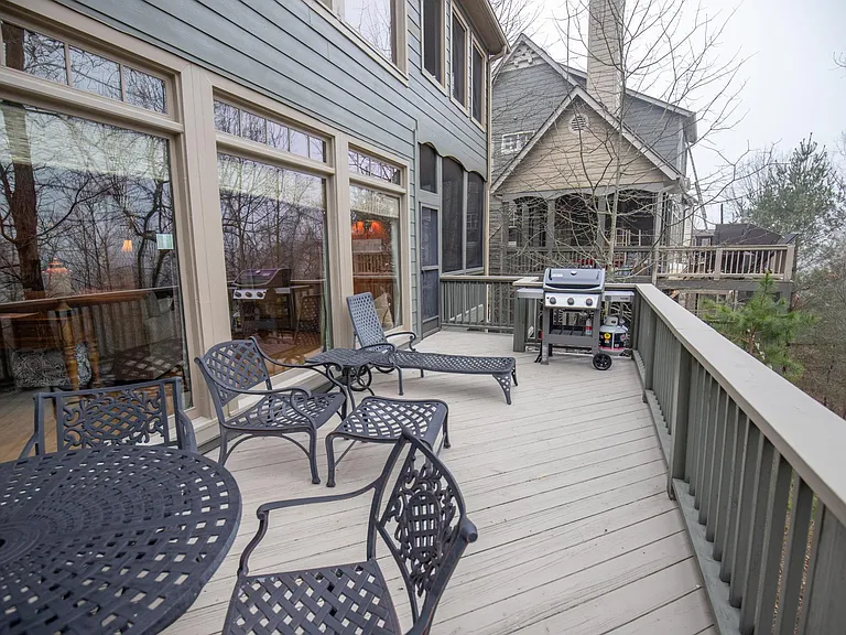 163 Laurel Ridge Trl — Photo 9