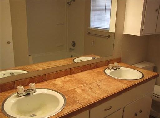 5th image of 10609 Hurst Dr