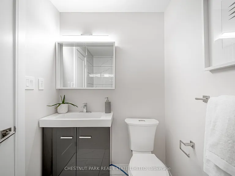 42 Cavell Ave — Photo 31