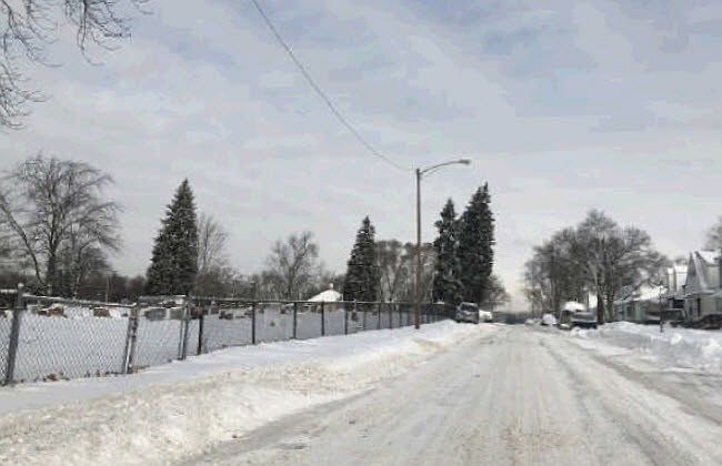 2nd image of 6843 Northcote Ave