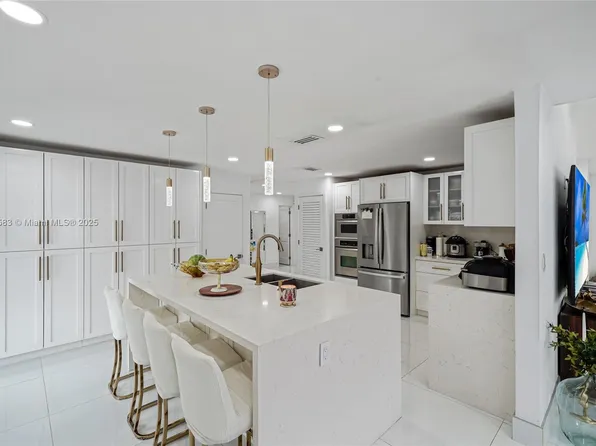 741 SW 99th Court Cir, Miami, FL 33174