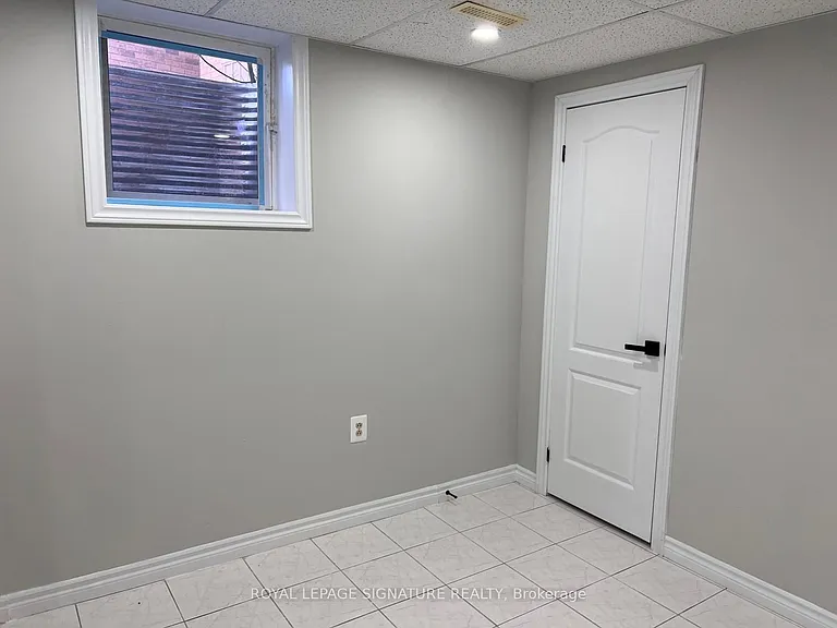 23 Princess Blvd #BASEMENT — Photo 13
