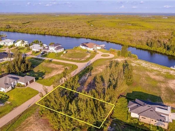4319 NW 23rd Ter, Cape Coral, FL 33993
