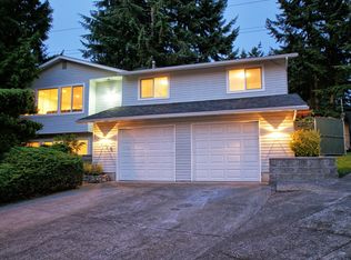 10606 161st Ct NE, Redmond, WA 98052