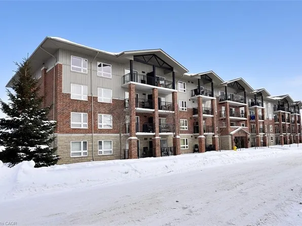 505 Margaret St #107, Cambridge, ON N3H 0A6