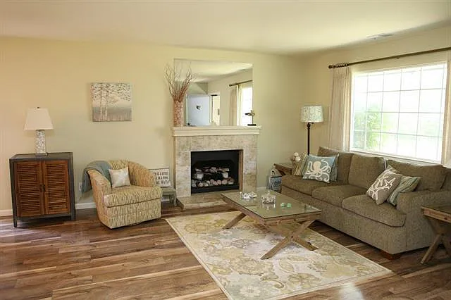 1630 Dolphin Dr — Photo 1