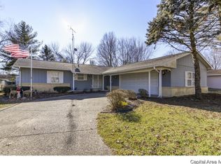 710 Evergreen Dr, Chatham, IL