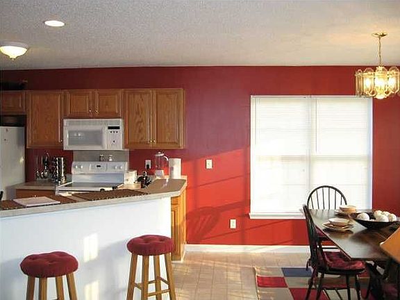 kitchen dining area large enough for a big table in addition to the bar area