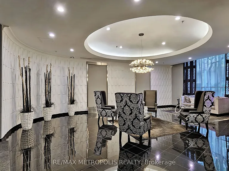 7 Carlton St #1107 — Photo 4