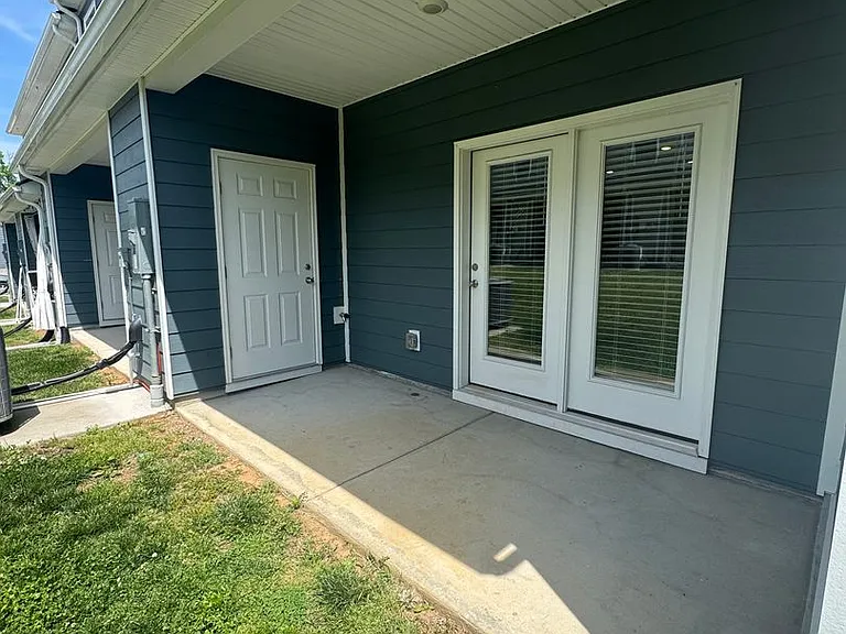 1406 Walker Way — Photo 15