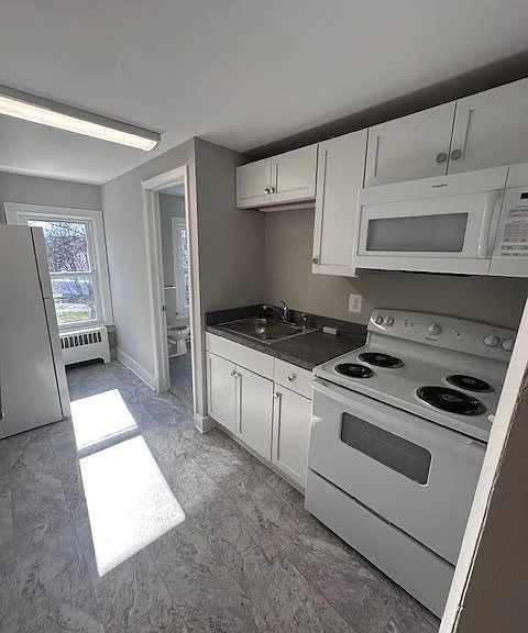 18 E Green St #C — Photo 9