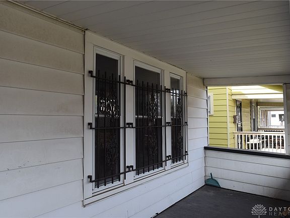 5th image of 105 Anna St