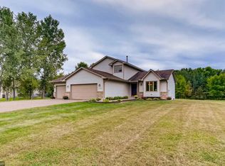 4720 197th Ln NW, Oak Grove, MN 55303
