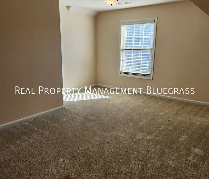 4715 Larkhill Ln — Photo 13