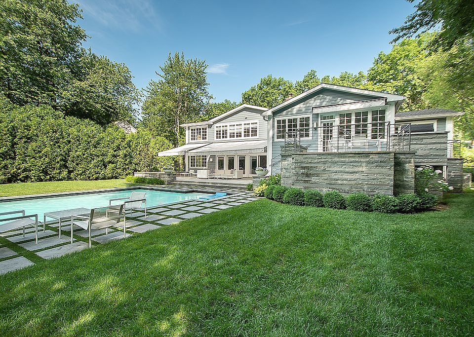 1st image of 8 Leatherstocking Ln