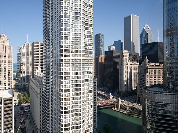 4th image of 440 N Wabash Ave APT 3709