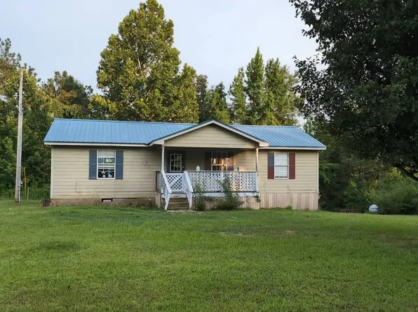 1773 Wilson Golden Rd, Waterford, MS 38685