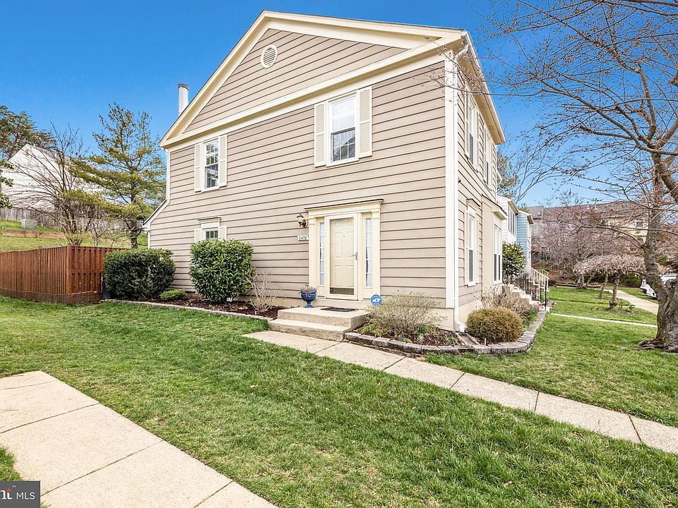 1st image of 7408 Houndsbury Ct