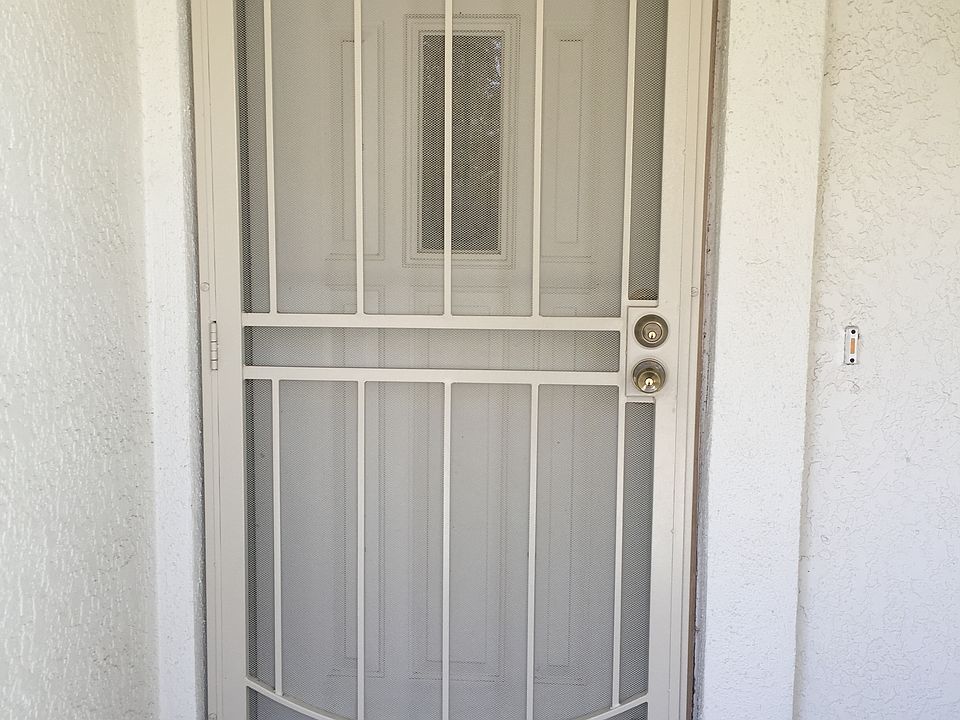 1st image of 2930 N Superstition Ln APT B