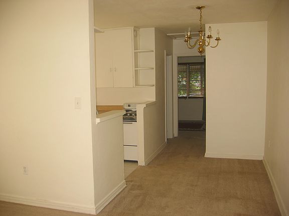 2nd image of 506 E Church St APT 2