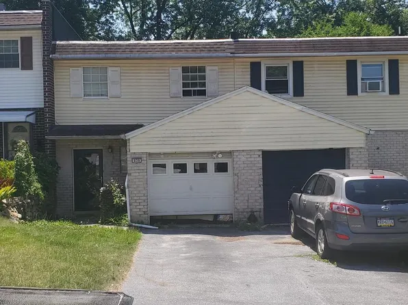 839 Rabbit Ln, Reading, PA 19606
