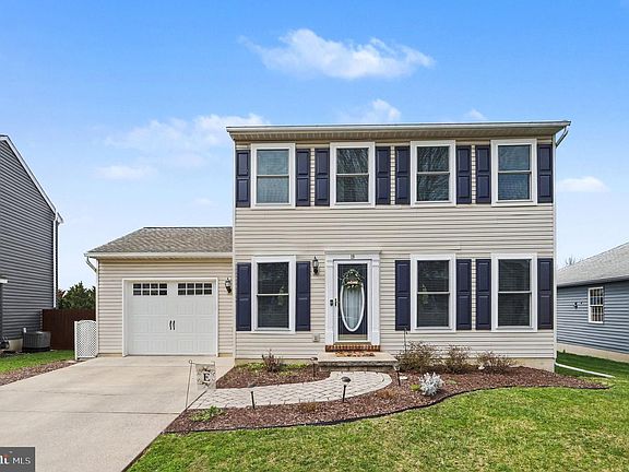3rd image of 19 Stayman Way