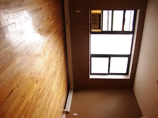 Rented by Mark David | media 32