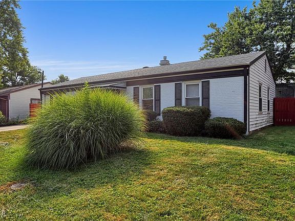 3rd image of 6327 Meadowlark Dr