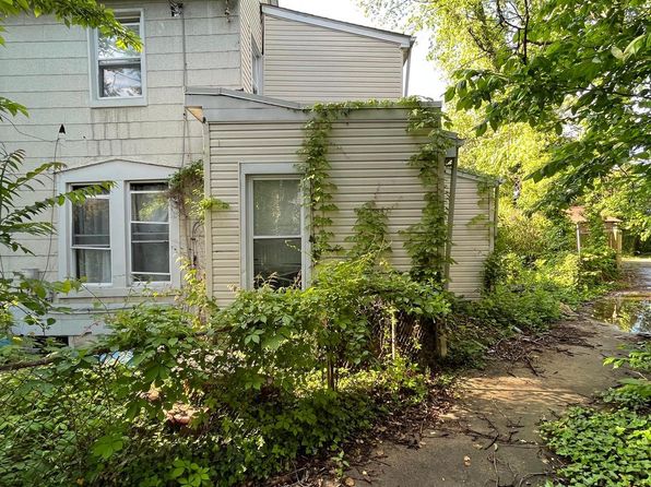 3033 Barclay St, Baltimore, MD 21218
