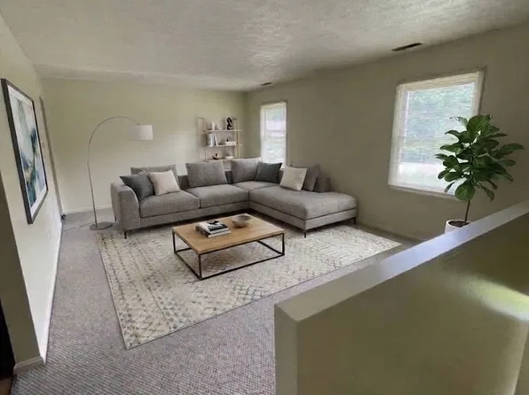 500 S Depeyster St #26, Kent, OH 44240