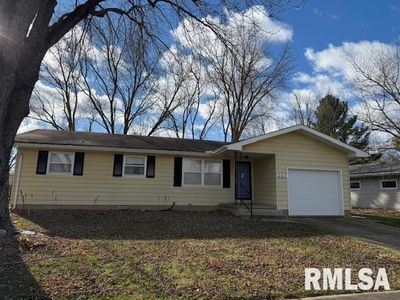 105 Honey Ln, Colchester, IL, 62326