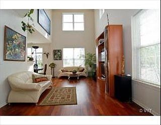3rd image of 1049 Enfield Dr #1-B4