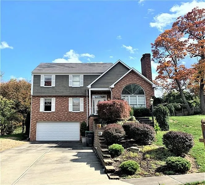 413 Tyburn Dr photo 1