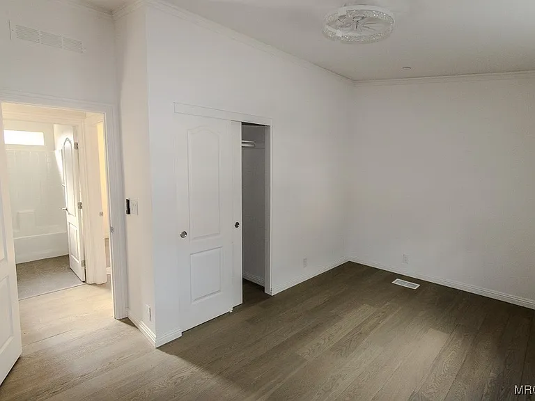 1336 La Crescenta Dr #2 — Photo 18