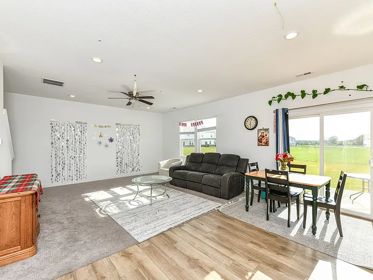 18812 Mithoff Ln — Photo 29