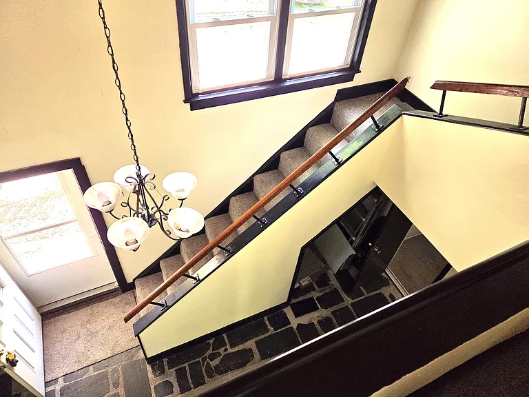 9 Granite Ave — Photo 7