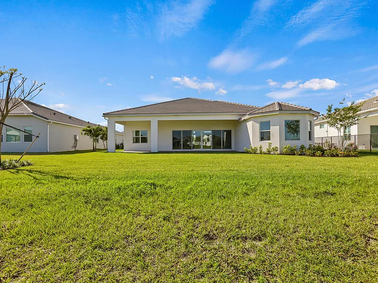 14823 Wildwood Cir — Photo 56