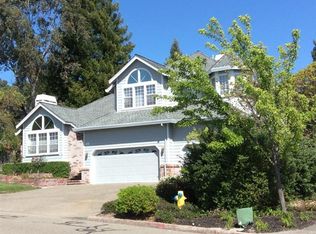 9486 Vinecrest Rd, Windsor, CA 95492