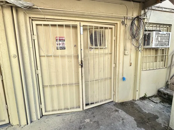 1325 N School St #A-02, Honolulu, HI 96817