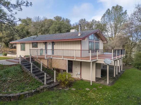 10988 Pleasant Valley Rd, Penn Valley, CA 95946