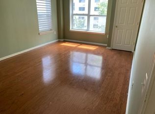 358 Rector St APT 507, Perth Amboy, NJ 08861