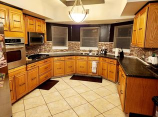 875 Wynnewood Rd FLOOR 2, Philadelphia, PA 19151