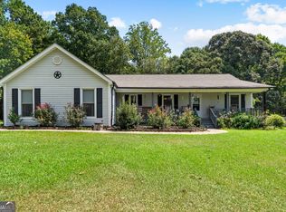 55 Manor Cir, Sharpsburg, GA 30277