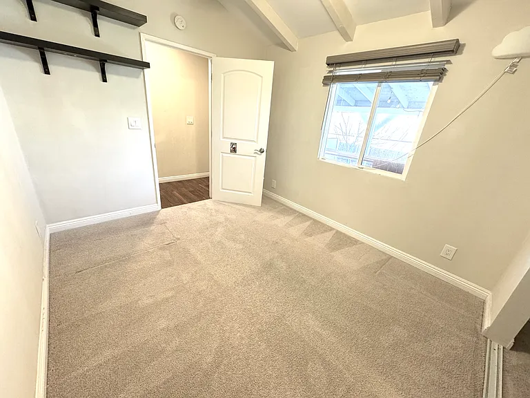 10202 Jardine Ave — Photo 4
