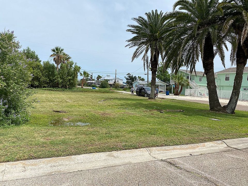 2nd image of 520 W Ave E