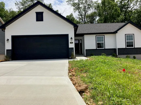 520 Birchwood Dr, Moscow Mills, MO 63362