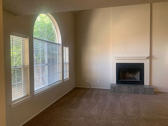 3rd image of 1703 E Eclipse Ave