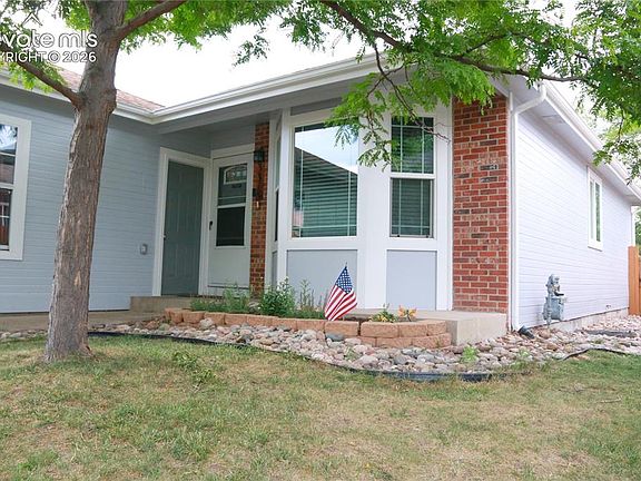 2nd image of 3315 Glade Ct