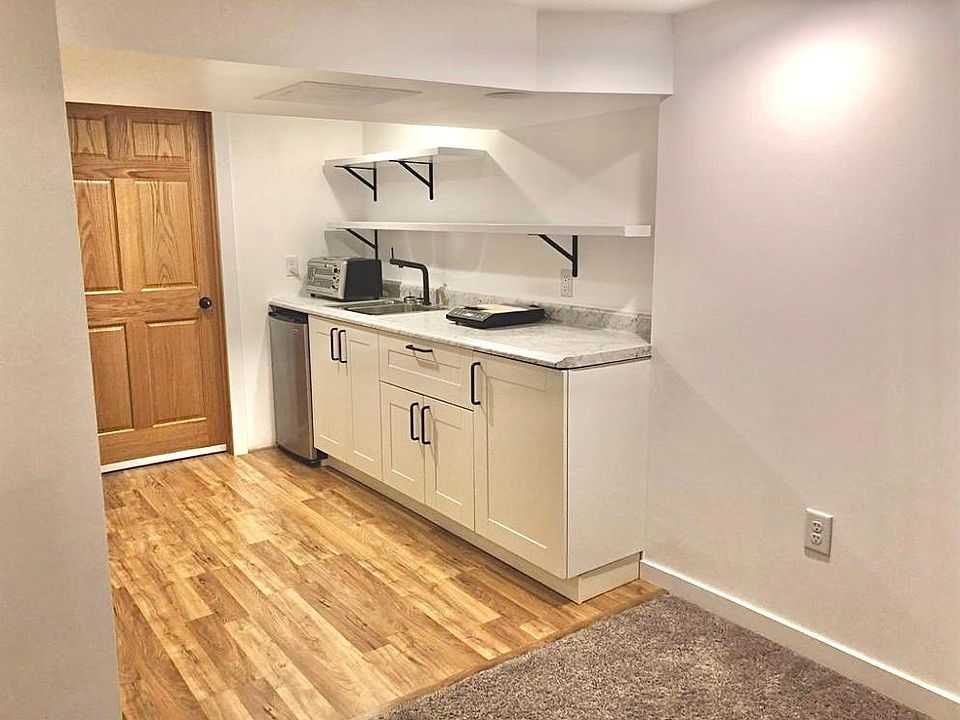 Kitchenette added in 2019.